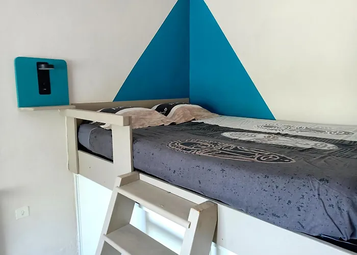 Grand Climatise Proche Du Centre Au Calme 아파트 *