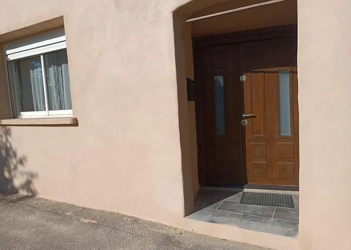 아파트 Grand Climatise Proche Du Centre Au Calme *